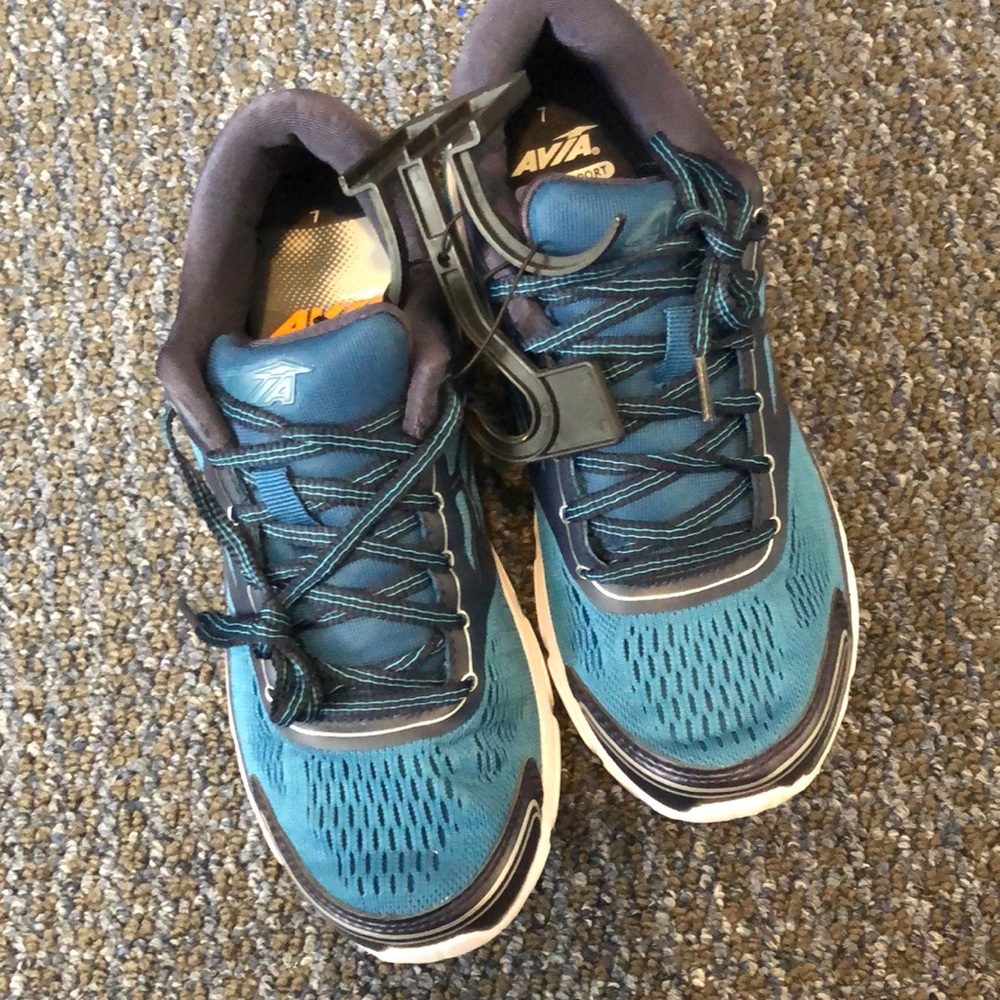 Shoes - Picture 2 of 2